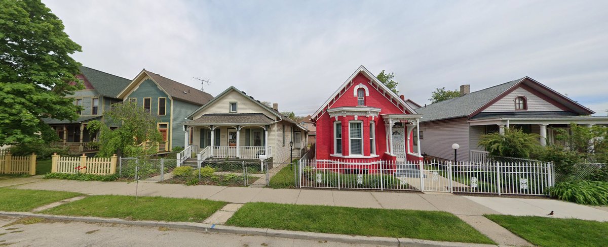 MISHPO's tweet photo. Then and now on Bagley Street in the #Corktown National Register Historic District, #Detroit. B&amp;W from the 1978 National Register nomination, color from Google Streetview 2019. #PreservationWorks #ThisOldHouse #SlugBug https://t.co/GakpfttRVK