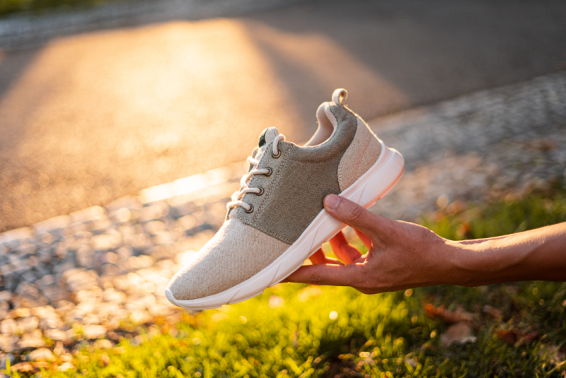 PhoenixRisesAK's tweet photo. Are you the kind of person who loves to make a statement with the products you buy? Check out these #Hemp Waterproof #Shoes! Totally plant based and beautiful! These shoes are revolutionary! Order yours here: https://t.co/f9NGptdW27 #hempfashion #hempproduct #trending https://t.co/0GdQArUzMT