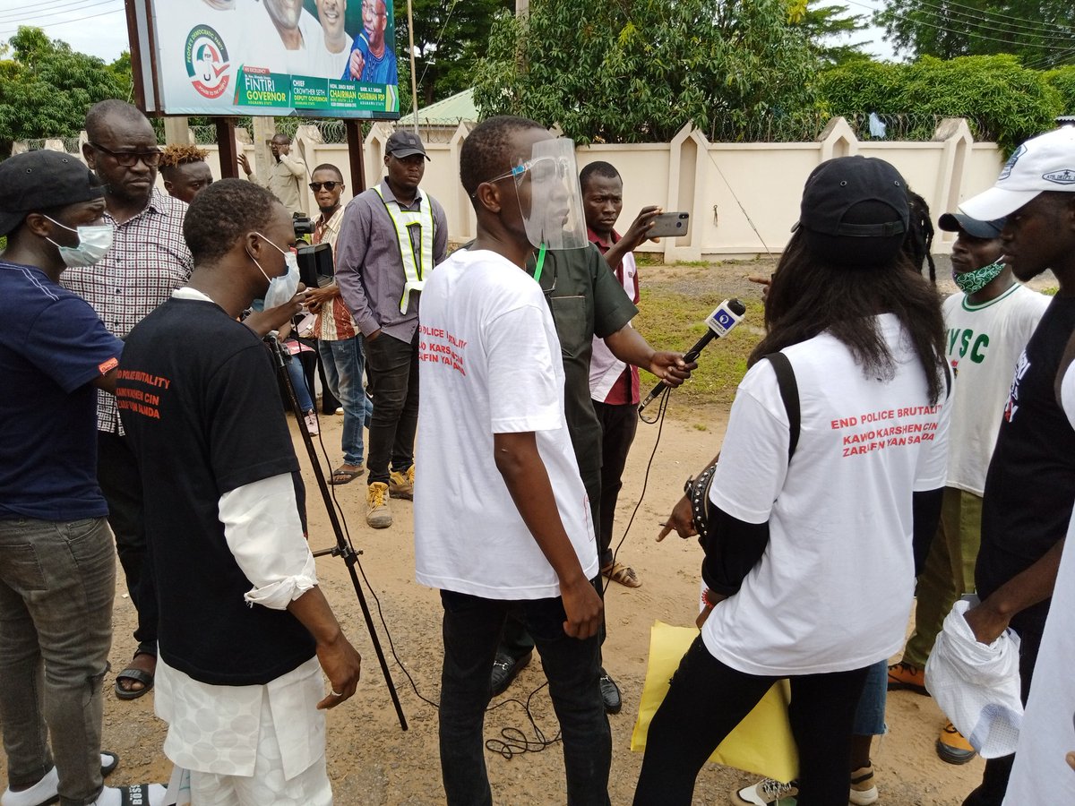 mondayolu307's tweet photo. #EndSARS
#AdamawaProtest
@BBCAfrica
@legitngnews
@EndSarsResponse
@SaharaReporters
#Endsarsresourceconnect
#EndSARS https://t.co/nEf3RKgMCd