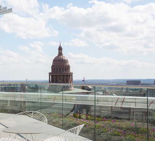 WeWork's tweet photo. Work views we can get used to. 😍 To book this location, visit https://t.co/5w8EgIDhX3. #wework #weworkaustin https://t.co/b8ooG82w0x