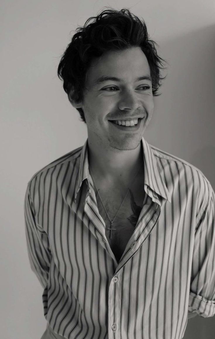 Estherruth0's tweet photo. @ElizaStylesCox harry es mi vida que me alegra mucho te amo https://t.co/eXRR6WZ9j9