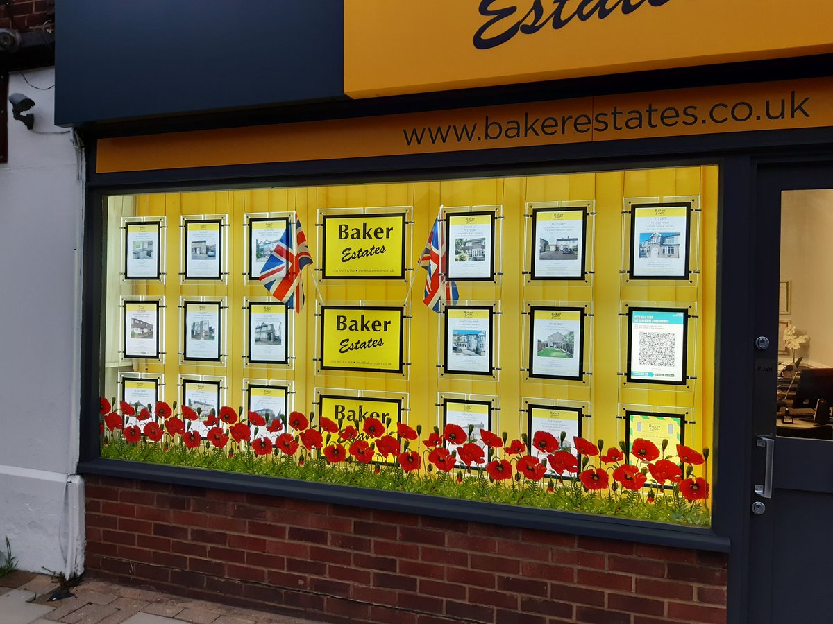 BakerEstates's tweet image. Delighted to have our comms back and so proud of our window #LestWeForget #Hainault #wewillrememberthem #remembrance