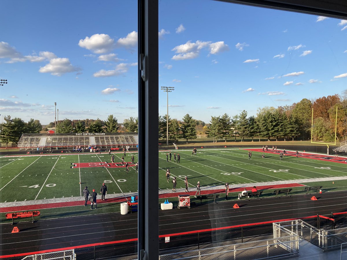 Rob Brown (@rbb_brown) on Twitter photo First trip to <a href="/ECTrojanSports/">EC Trojan Athletics</a> since the 2016 Semi-State thriller. <a href="/RoncalliFB/">Roncalli Football</a> takes on East Central at 7. Join us on @Sports1430AM and roncallimedianetwork.com.
Teams have split the 8 all-time meetings here. Six games decided by 7 or less pts and 4 OT games. Should be a good one. First trip to <a href="/ECTrojanSports/">EC Trojan Athletics</a> since the 2016 Semi-State thriller. <a href="/RoncalliFB/">Roncalli Football</a> takes on East Central at 7. Join us on @Sports1430AM and roncallimedianetwork.com.
Teams have split the 8 all-time meetings here. Six games decided by 7 or less pts and 4 OT games. Should be a good one.
