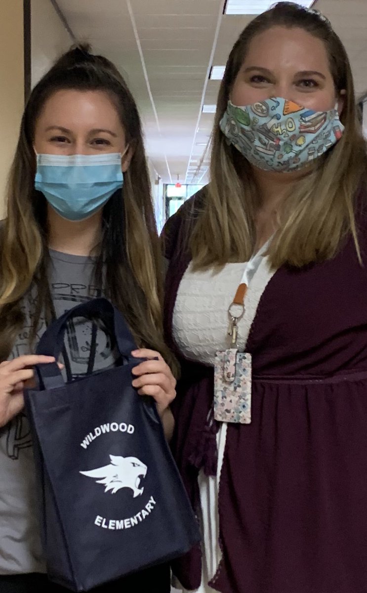WESMrsWilson's tweet photo. It was great meeting our new 4th grade teacher, Ashley Karr, from DPES to give her a swag bag of spirit goodies. We’re so excited to have her join our Wildwood family! @TISDWES https://t.co/ExWCdF9PdY