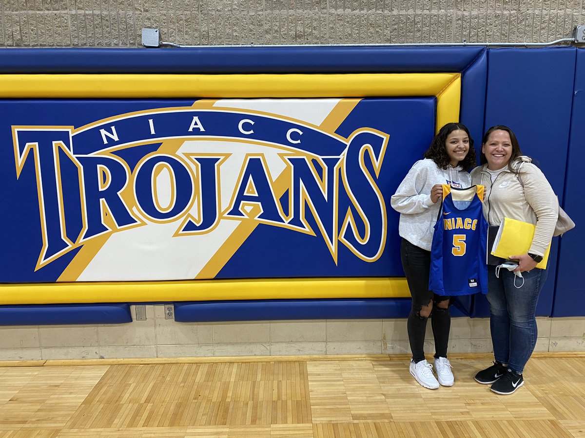 Thank you <a href="/CoachVaught/">Brad Vaught</a> and <a href="/NIACCWBball/">NIACC Women's Basketball</a> for the great visit and the amazing offer today! Tough decisions lie ahead.
