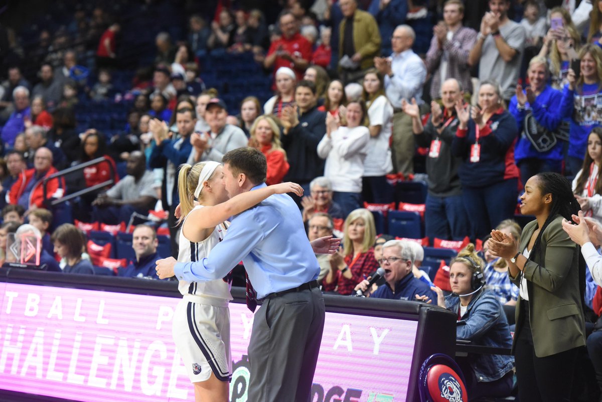 BelmontWBB's tweet photo. Happy #NationalBossDay to the 🤠! We're so grateful for @BartABrooks 's leadership, character, and drive. The Bruins are better because of #bartbartbartbartbart https://t.co/yxNFTUsn9x