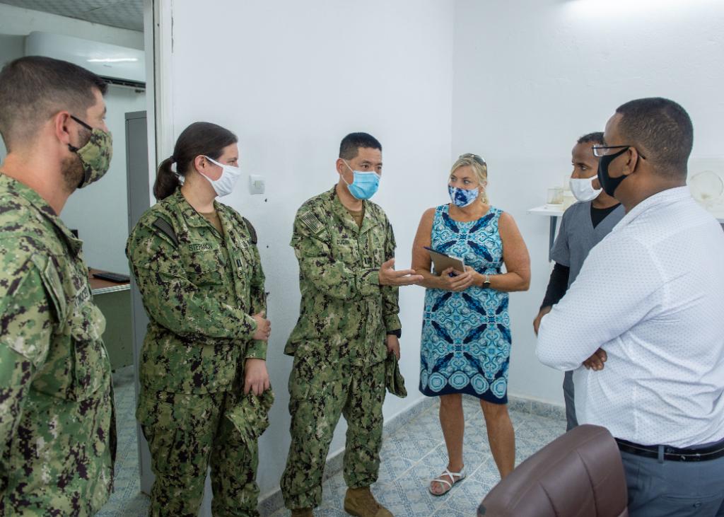 U.S. Navy (@USNavy) on Twitter photo 2020-10-16 18:00:04 A #USNavy Microbiologist delivers mosquito surveillance equipment to The National Institute of Public Health of Djibouti as part of a research study to document the presence of disease-transmitting insects in local communities & enhance future research partnerships. A #USNavy Microbiologist delivers mosquito surveillance equipment to The National Institute of Public Health of Djibouti as part of a research study to document the presence of disease-transmitting insects in local communities & enhance future research partnerships.
