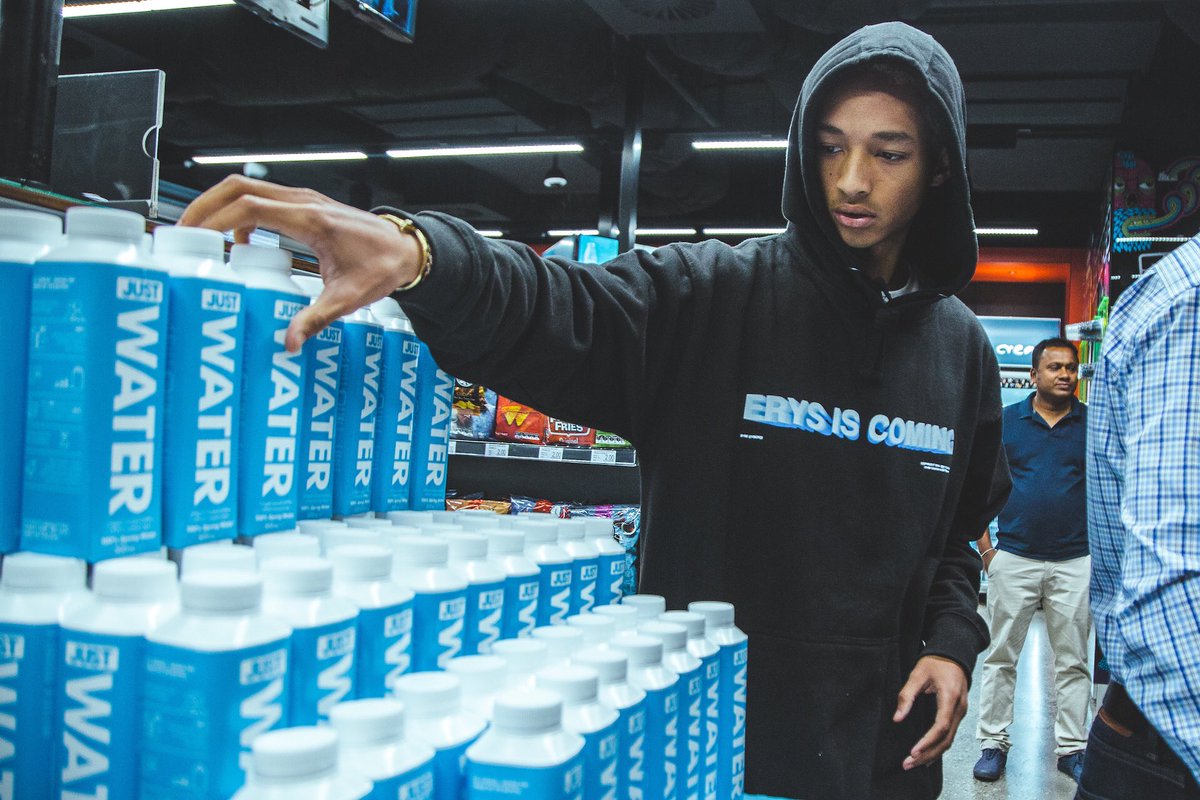 jaden smith initiated a healthier vegan foodtruck to feed the homeless on skid row & created a nonprofit that helps distributes water filtration systems to flint, mi. he also decided to produce a more eco-friendly brand of water. people rarely talk about that. 22 years old.