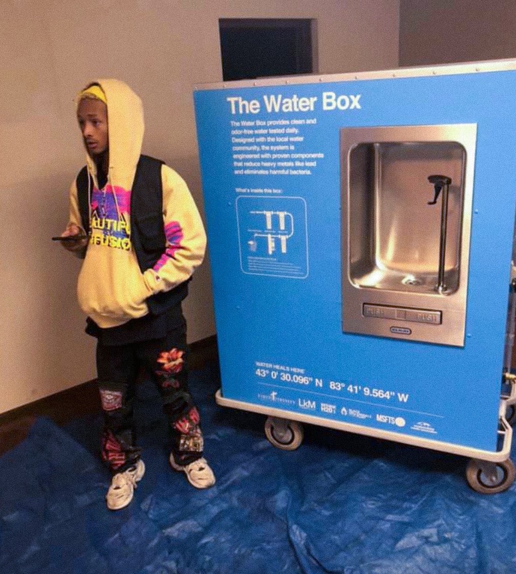 jaden smith initiated a healthier vegan foodtruck to feed the homeless on skid row & created a nonprofit that helps distributes water filtration systems to flint, mi. he also decided to produce a more eco-friendly brand of water. people rarely talk about that. 22 years old.