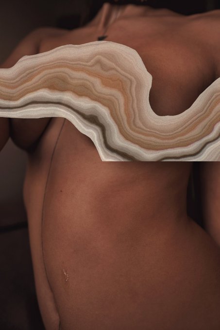 I'm making lots of beautiful pictures for my OF. Get ready 🥺 25th OCT https://t.co/uAyhFiQdZb