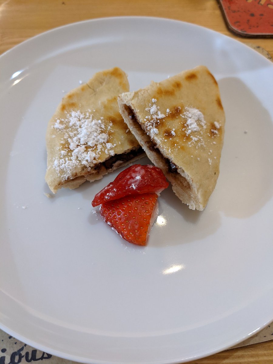 Loving <a href="/jamieoliver/">Jamie Oliver</a> sausage calzone from #7ways have also made into chocolate calzones, winner in our house! 😋