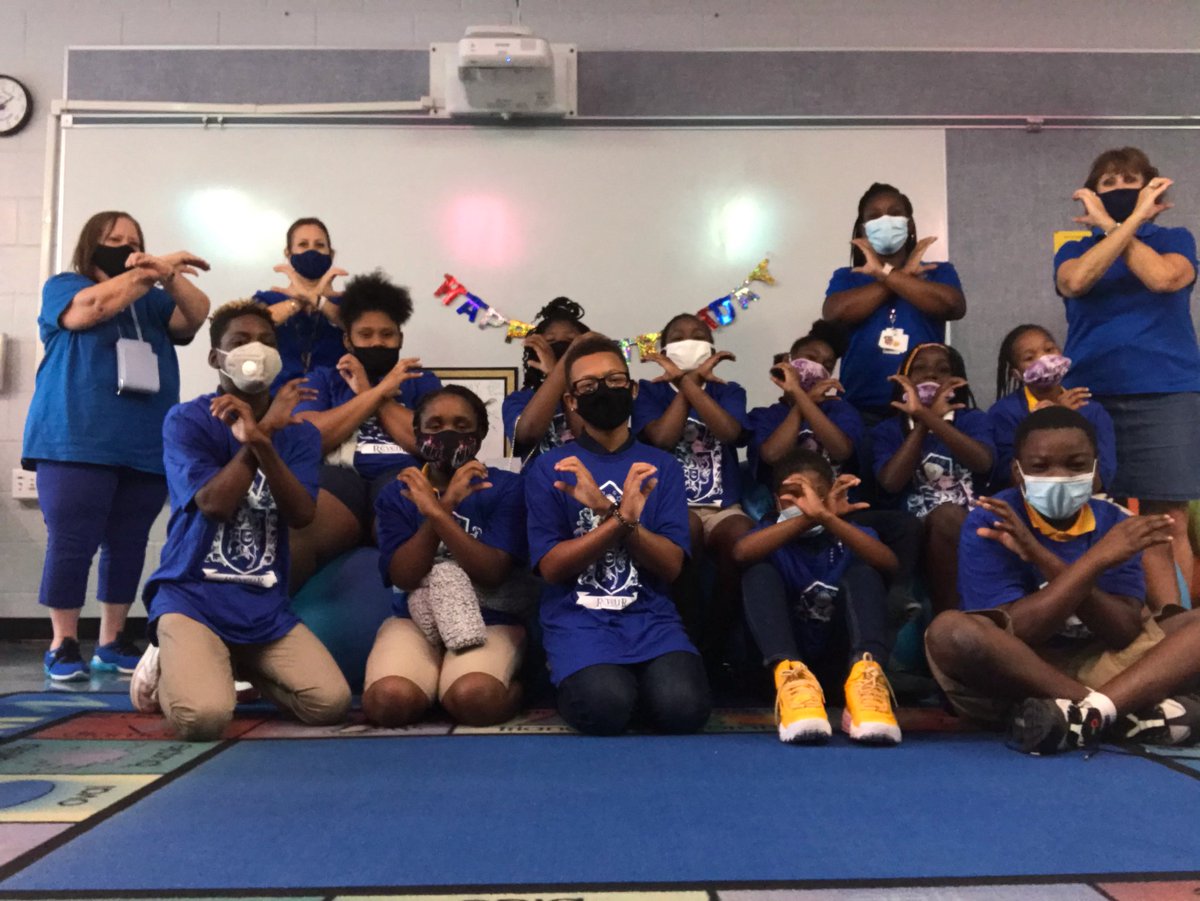 Fun and birthday celebrations with the Blue House!!!!! Love our house!!! <a href="/oakparklions/">Oak Park ES</a>