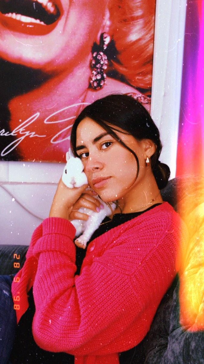 Ilse_Ro's tweet photo. 💘enamorada de macarenuchis🐰💗 https://t.co/hg8cY2UuVK