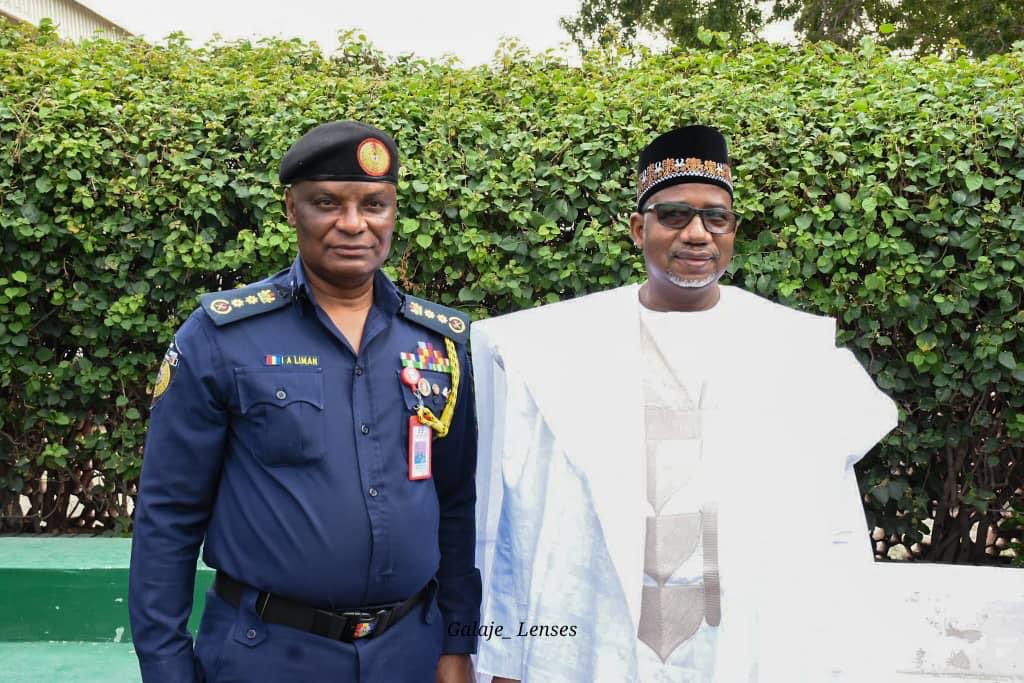 SenBalaMohammed's tweet photo. Today, I received in audience, the Controller General (CG) of the Federal Fire Service, Dr Liman Ibrahim. I informed the CG on the roadmap of my administration to restructure the State Fire Service to ensure adequate fire management. https://t.co/iKEIZuOOaM