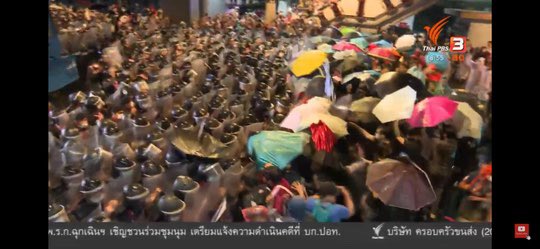 Tung84727268's tweet image. Media in Thailand has been restricted. The state government ordered to remove “inappropriate posts &amp;amp; contents” from media like Facebook &amp;amp; Twitter, etc.
This is suppressing the freedom of speech!!
NO MORE DICTATORSHIP!!!!
#ม็อบ16ตุลา #whatishappeninginthailand