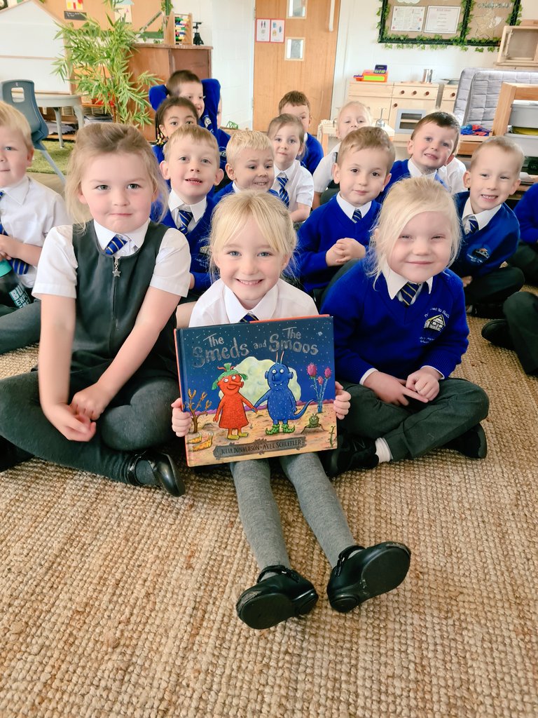 RSW_LPS's tweet photo. We really enjoyed reading this book and talking about treating people equally. We talked about Rosa Parks and the children were determined that everyone should receive equal treatment. Well done Robins. @REC_LPS #LPShistory #BlackHistoryMonth #RockingRobins https://t.co/1umZf1ExOa