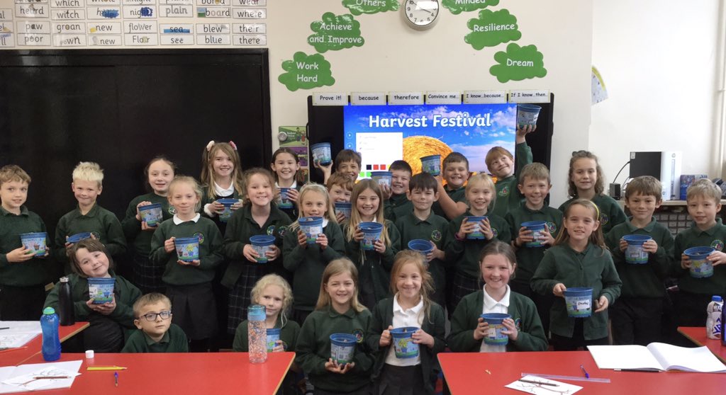 Walford Nursery & Primary School (@walfordschool) on Twitter photo Class 4 loved celebrating Harvest Festival today🍂🍁🌽🍏. We were lucky enough to plant our own daffodil bulbs😊. Thank you very much Mr Shelley (Haygrove / Ross Community Gardens) <a href="/haygrovecgdns/">Haygrove Com Gdns</a> Class 4 loved celebrating Harvest Festival today🍂🍁🌽🍏. We were lucky enough to plant our own daffodil bulbs😊. Thank you very much Mr Shelley (Haygrove / Ross Community Gardens) <a href="/haygrovecgdns/">Haygrove Com Gdns</a>
