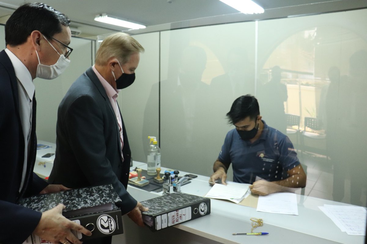 El #MUVH ratifica que no hay malversación de fondos y presenta plan de mejora ante <a href="/contraloriapy/">Contraloría General de la República🇵🇾</a>.

Infórmese mas 📲 bit.ly/341fUT4