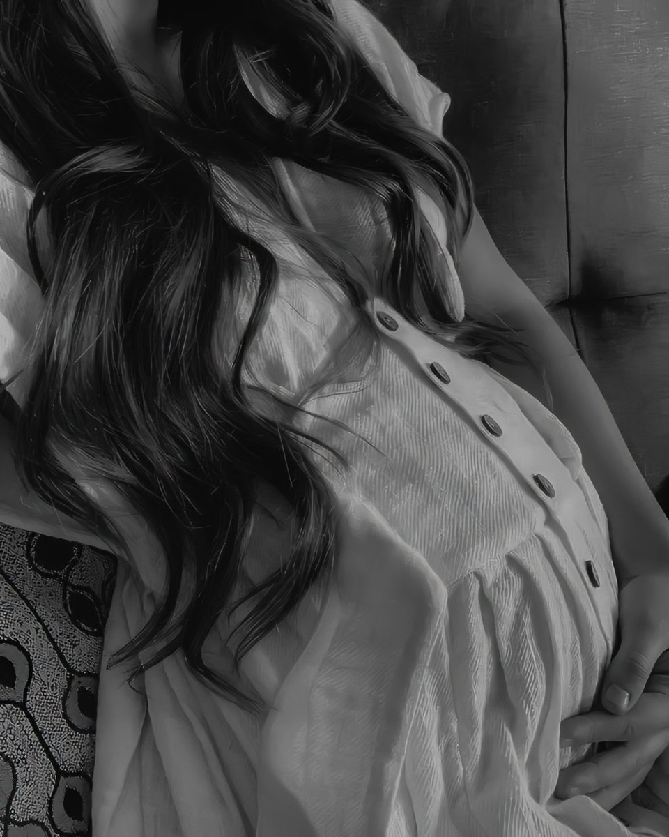 FOOLXTWO's tweet photo. ㅤ
  — Mınhα florzınhα jά estά tα̃o grαndınhα, logo logo você vαı conhecer eu e α mαmα̃e... eu nα̃o vejo α horα de ver o seu rostınho fılhα :: 🌸 
ㅤ https://t.co/XDxt38T5bo