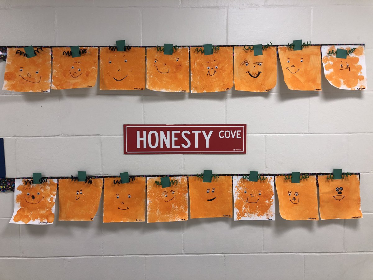 MissMarino7's tweet image. Check out our ~Spookley~ pumpkins!!! #HazletProud @SycamoreECLC #Spookley