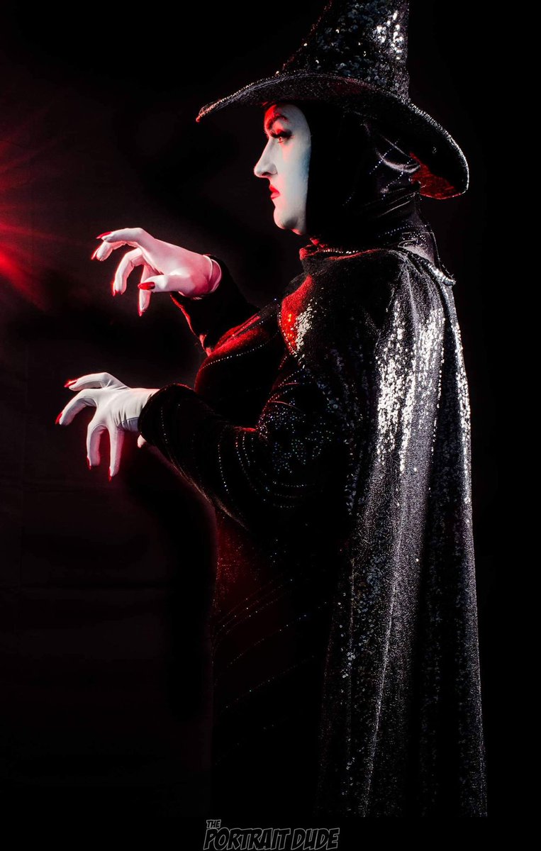 halloweencomic's tweet photo. For our newest #CosplayProfile, we caught up with longtime cosplayer, @ThatTomCatt 
! And trust us, they know how to bring the glam!

Tom walked us through all things cosplay, confidence, and finding your inner queen! 

Check out the full interview here: https://t.co/mG0OgSfeGp https://t.co/cJRK6xI8J4