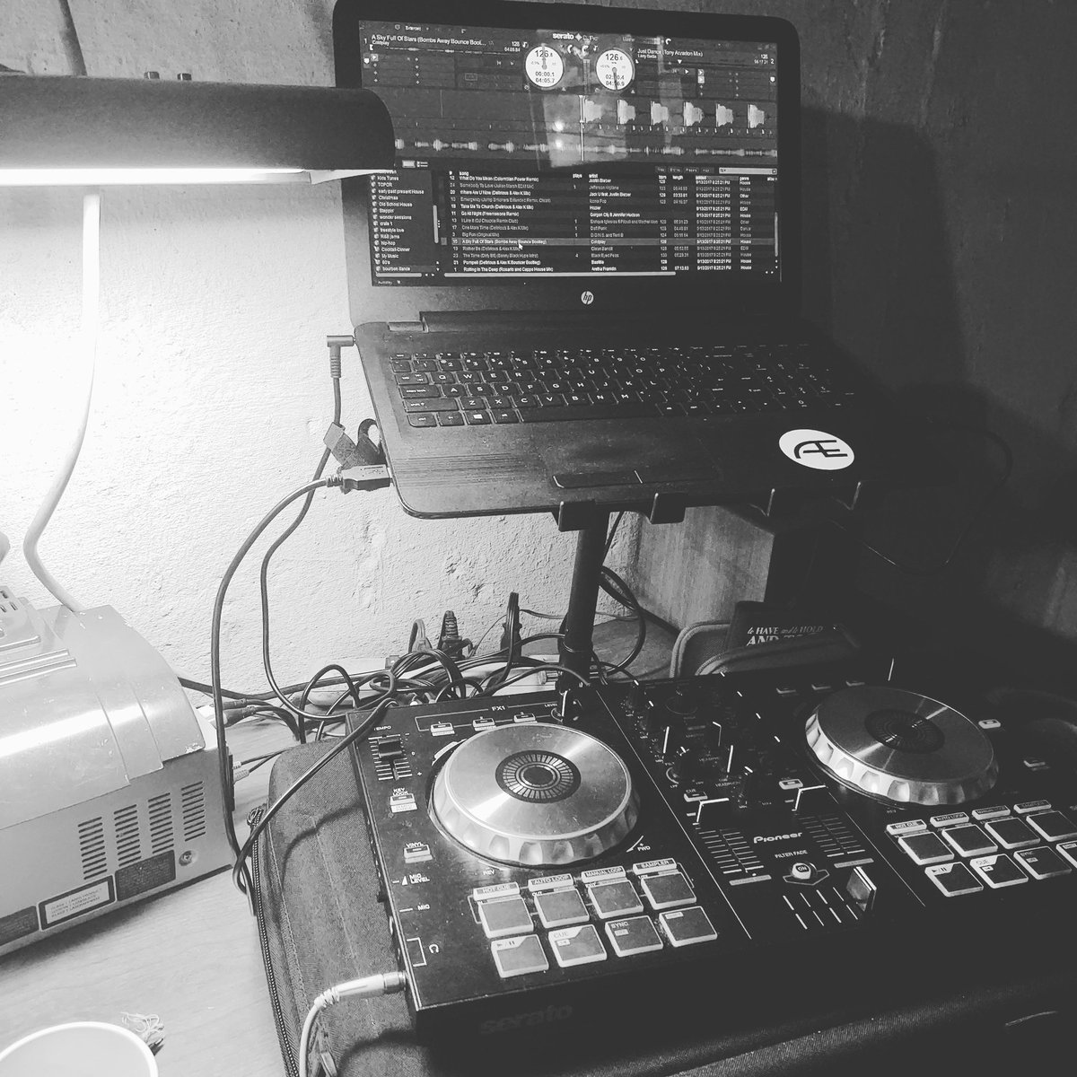 DjAdrianEsparza's tweet image. #alwayspracticing I am not entertaining a ton of events this year but it doesn't stop me from playing new and great tracks. 

Hope everyone is well and I am looking forward to see you at an event soon!

#happinessproducer #crowdmover #eventdjs #stayonyourgrind #dontstopdancing