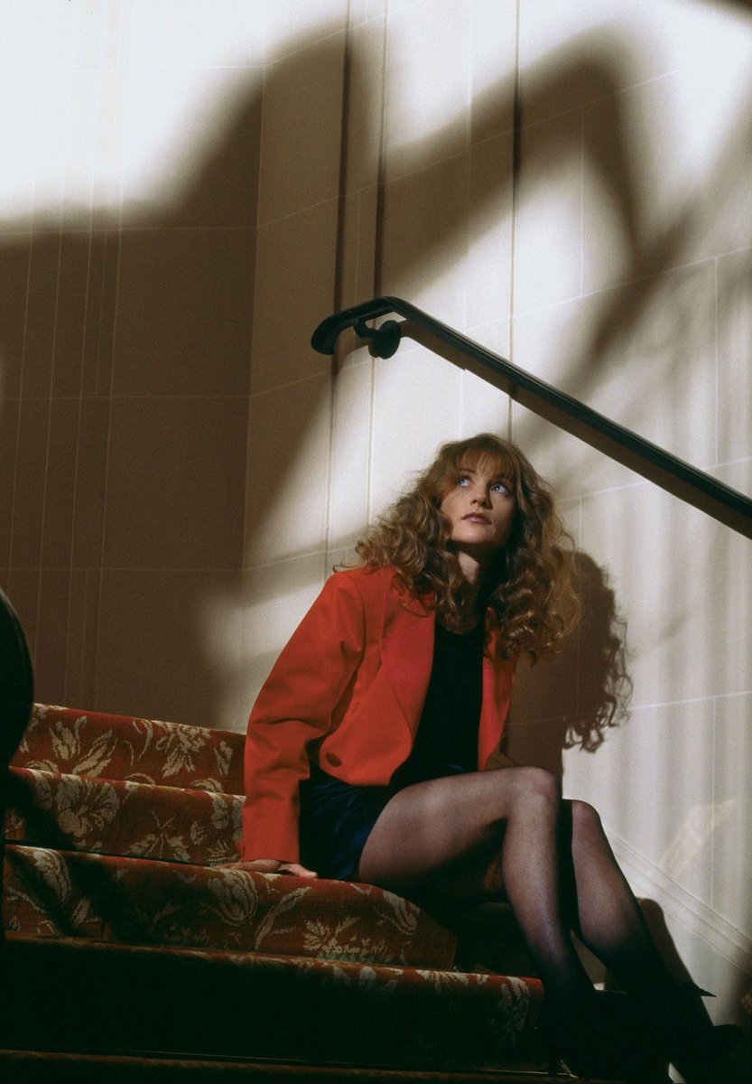 Isabelle Huppert: Woman of Many Faces

by Elfriede Jelinek & Serge Toubina 2005

#IsabelleHuppert #WATBookList #ElfriedeJelinek #SergeToubina L (c) publisher, R (c) Estate of #GuyBourdin/#ArtAndCommerce 1989