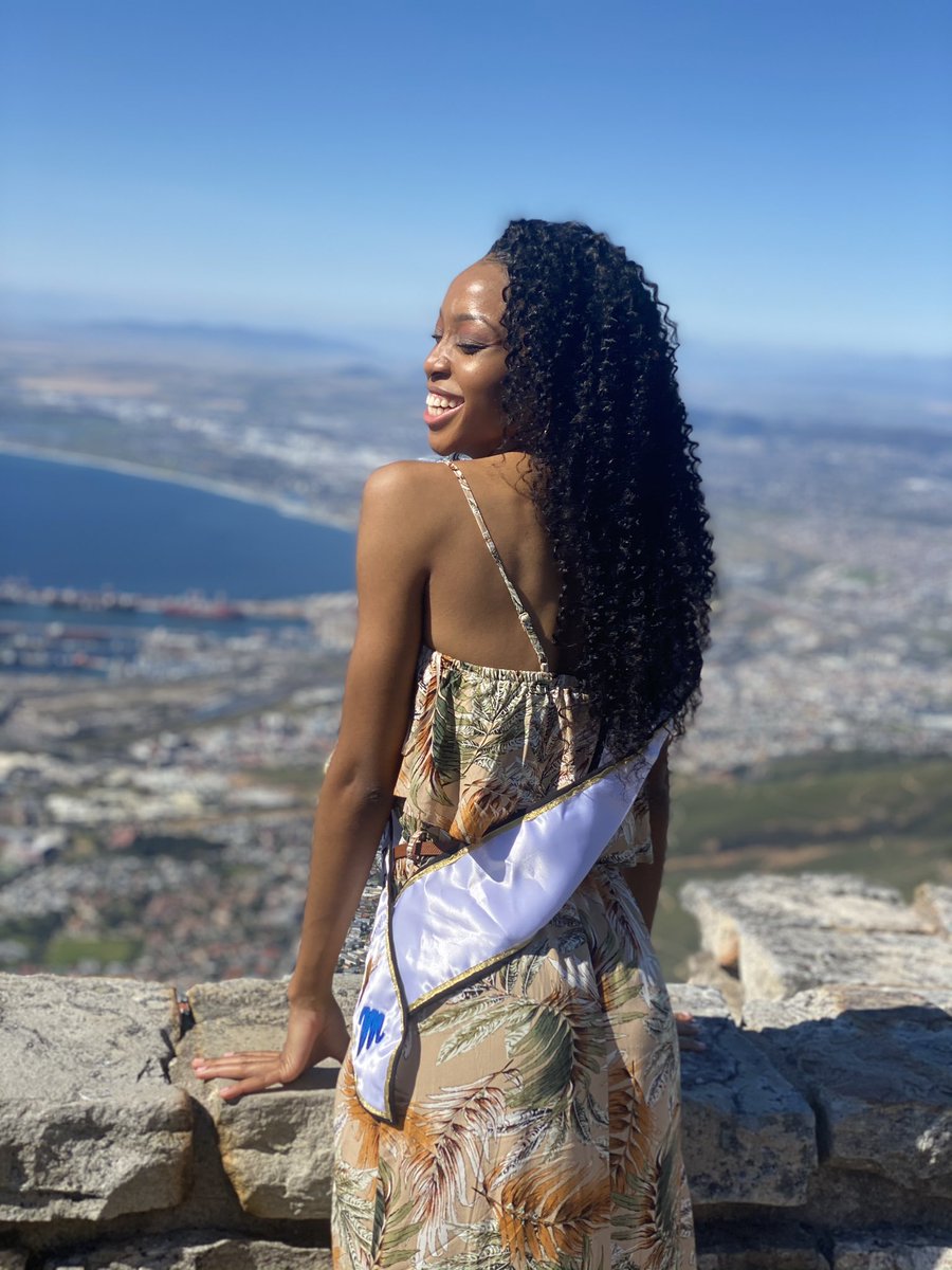 Feeling on top of the world with views from <a href="/TableMountainCa/">Table Mountain C/Way</a> #newsevenwonders 
#MissSA2020