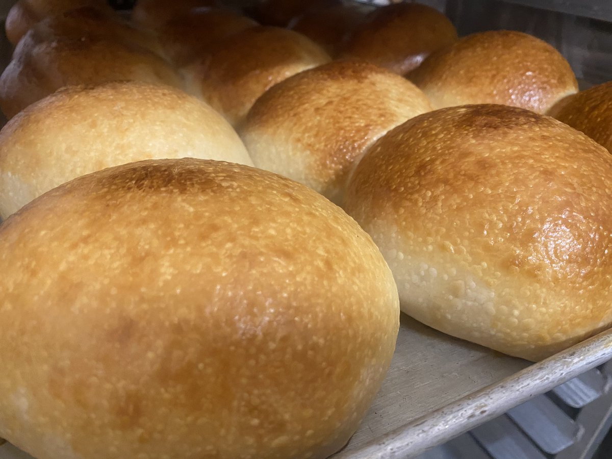 ChefChrisRajner's tweet photo. 🔥Fresh Out of the Oven Alert🔥 @LakesOfSylvania scratch made Bread Boules for tonight dinner when we serve Homemade Beef Stew in a Bread Bowl! @TrilogyLiving #TheTrilogyDifference #WeBakeFromScratch #TrilogyChefsRock https://t.co/xZoGmBa9xF
