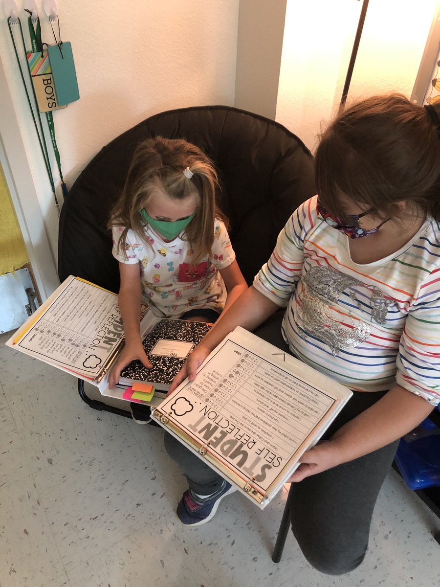 Elizabeth Vines tweet media