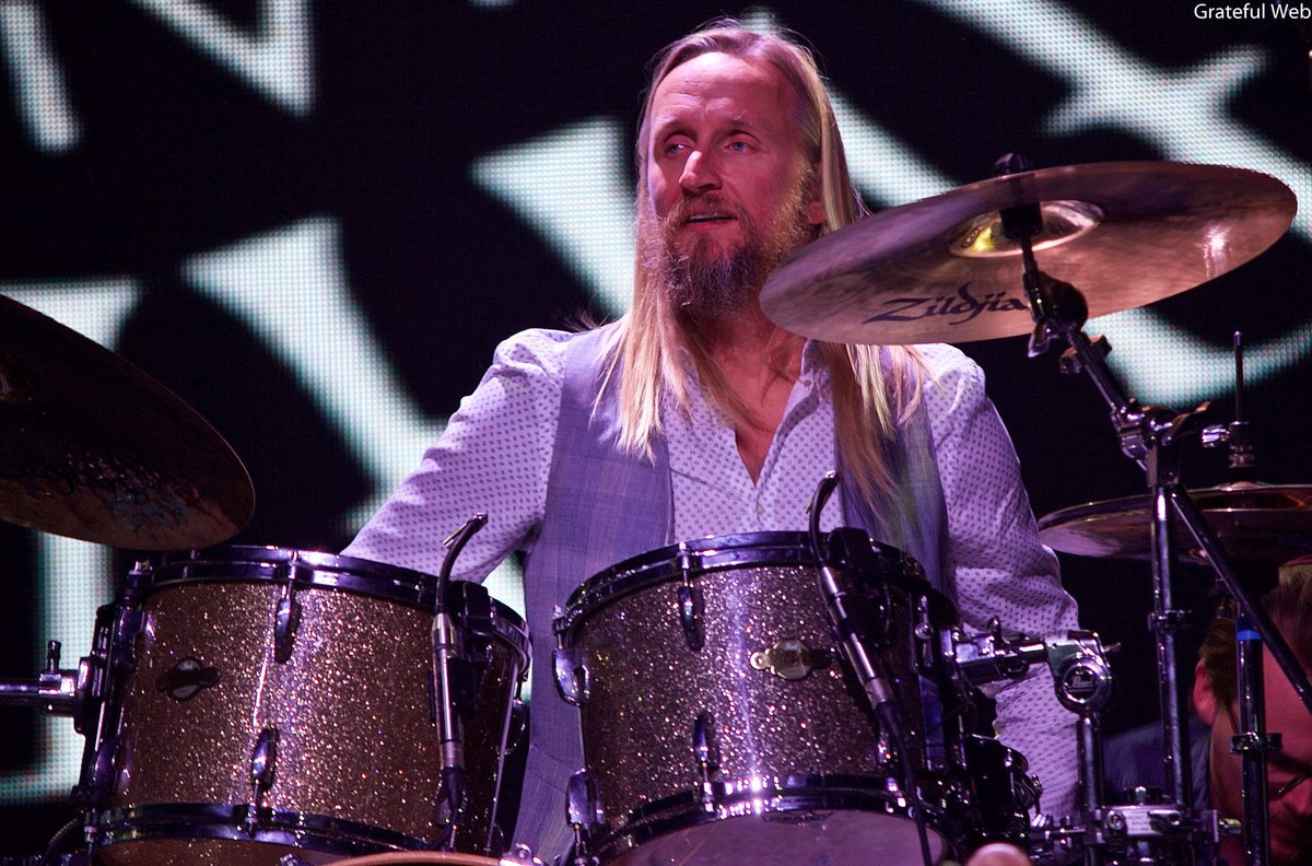 Still Working Music Group (@swmgofficial) on Twitter photo Happy #NationalBossDay to our leader <a href="/AlexOrbiOrbison/">Alex Orbi Orbison</a>! Please show us a cooler boss than our surfing, drumming, converse-wearing ringleader. We’ll wait..... Happy #NationalBossDay to our leader <a href="/AlexOrbiOrbison/">Alex Orbi Orbison</a>! Please show us a cooler boss than our surfing, drumming, converse-wearing ringleader. We’ll wait.....