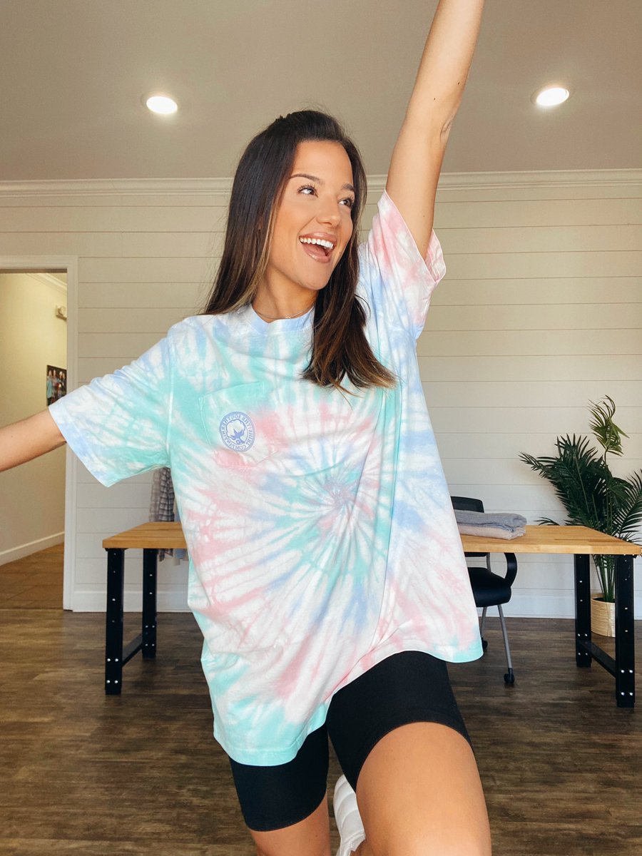 southernshirt's tweet image. Happy Friday, Ya’ll. The first 10 people that LIKE and RETWEET this photo get a free t-shirt! There are two tie-dye prints. Random selection and size only. Ready. Set. Go!!!!!
