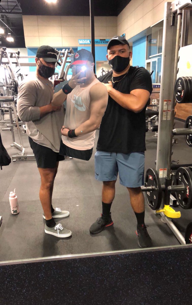 Bulletsenpaiii's tweet photo. #Leanboyz #Swoleboyz @SSeattIe https://t.co/iG0gX3EnHZ