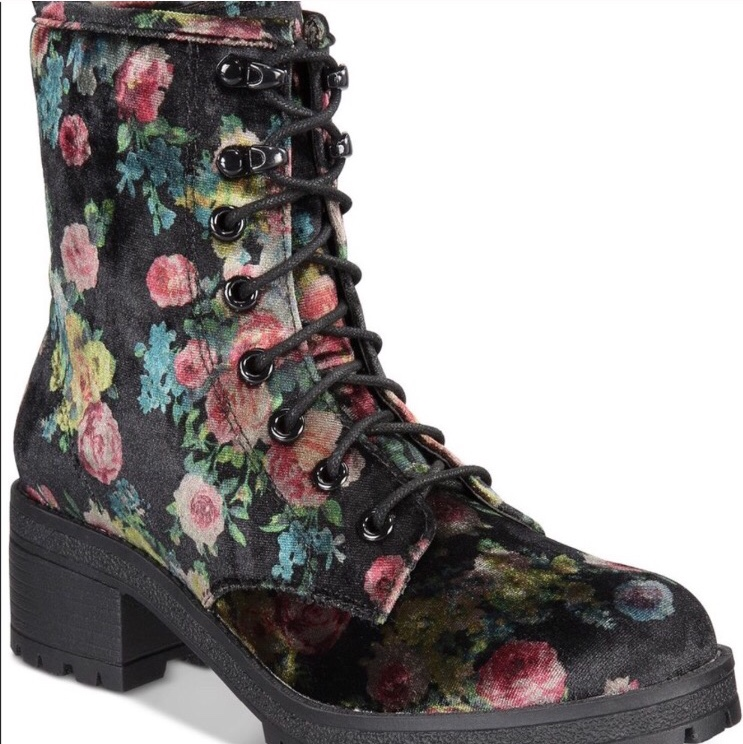 Znorux // tweet media