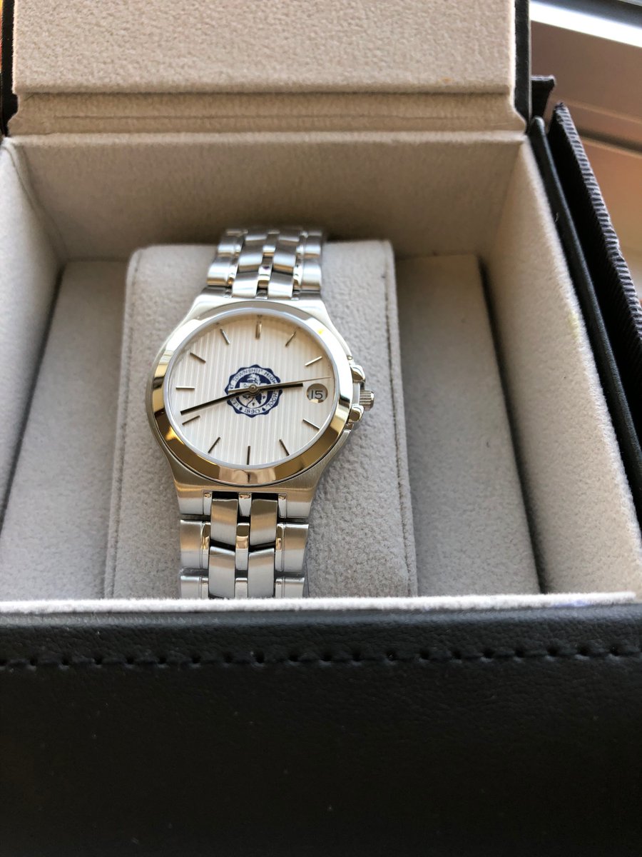 Best way to start the day is to be appreciated for all your efforts!!! Thank you so very much, LHS!!❤️
#GoLemont #WeareLemont
<a href="/LHS210principal/">Eric Michaelsen</a> <a href="/LHS210supt/">Dr. Mary Ticknor</a> 
#25years#teacher#lovemyjob