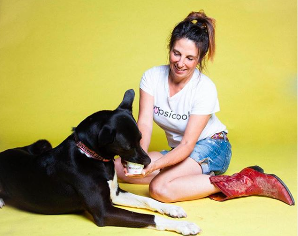 moodycareers's tweet photo. 🚨COMPANY SPOTLIGHT ALERT!🚨 Check out our very own AD/PR coach's Pupsicool ( @pupsicool ), who produce bone broth ice pops for dogs around the Austin area. #MoodyCompanySpotlight #MoodyCareers #TexasMoody #MoodyPride #Moody #UT https://t.co/QYfjyaoJZs