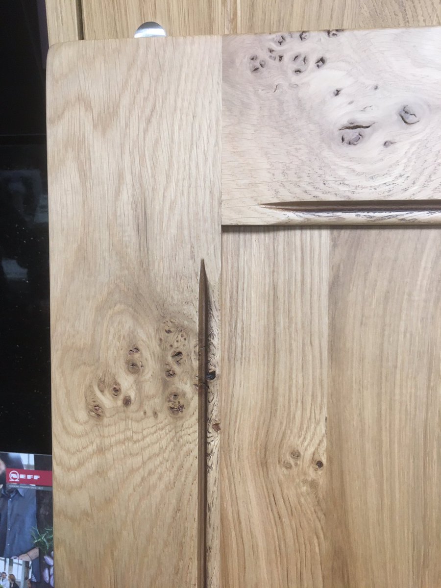 This naturally stunning bespoke kitchen door set installed today.
#SolidOak  #shaker  #portico #bespoke #characteroak  #kitchendoors