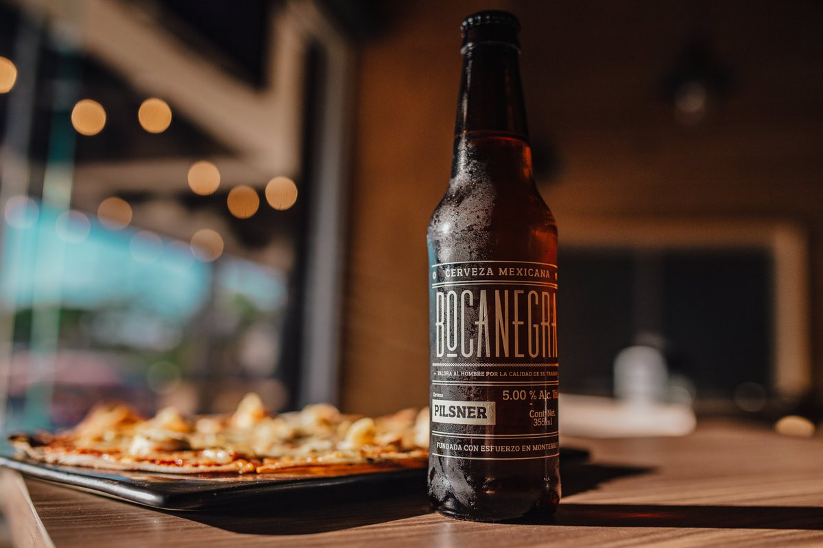 horebglez's tweet photo. Pues aquí nomas compartiendo las ultimas fotos de comida para restaurante que hice con la Malhablada Cervecería en Hermosillo. Recordadoles que también me dedico a esto y estoy a la orden para colaboraciones 🤟🤟🤟😎 @nativesmx https://t.co/vfWTxJPaPU