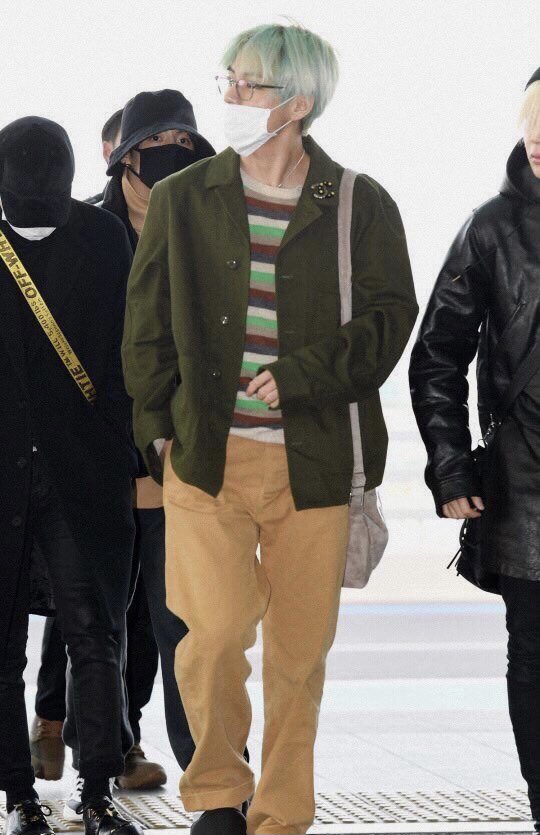 taehyung’s airport fashion p2 — a thread