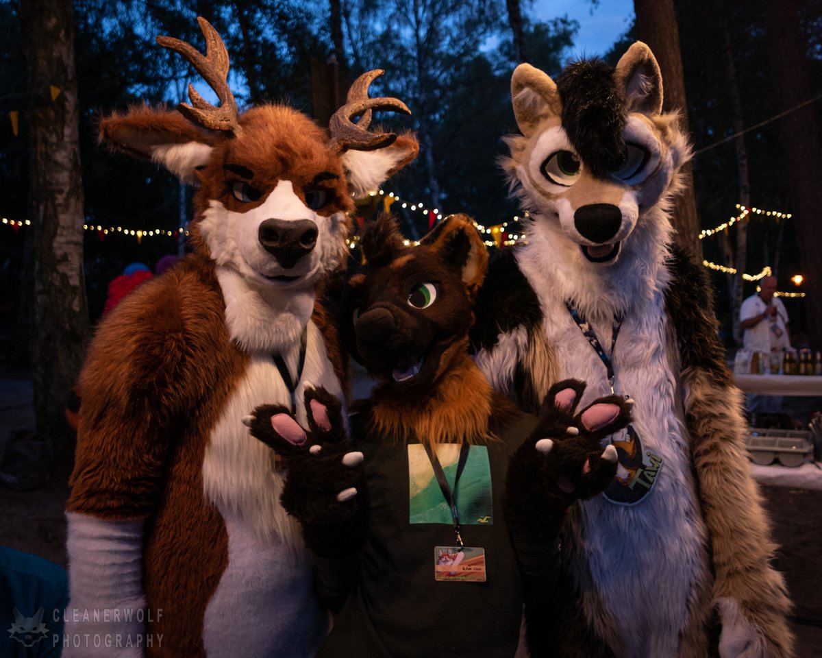 Noweti / Deerweti (@noweti) on Twitter photo A deer, a marten and a wolf walk into a bar, aehm into a beergarden. #FursuitFriday
Marten <a href="/KunaKebi/">Kebi | kebi.bsky.social</a>
Wolf <a href="/Tawiwolf/">Tawi</a>
๐ท<a href="/CleanerWolf/">CleanerWolf.bsky.social</a> A deer, a marten and a wolf walk into a bar, aehm into a beergarden. #FursuitFriday
Marten <a href="/KunaKebi/">Kebi | kebi.bsky.social</a>
Wolf <a href="/Tawiwolf/">Tawi</a>
๐ท<a href="/CleanerWolf/">CleanerWolf.bsky.social</a>