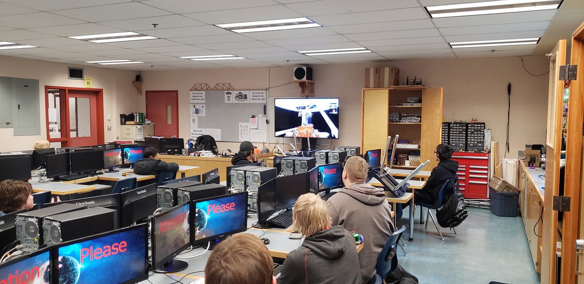 MTech79's tweet photo. Both the Sr. And Jr. Robotics classes got to meet a rep from MDA today.  The company that built the Canada arm for space.  What an exciting day. https://t.co/UD7wmVq4Kc