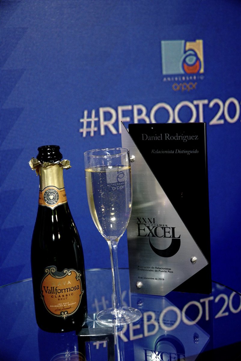 relacionistaspr's tweet photo. Acompáñanos en nuestro brindis virtual para celebrar la trayectoria de la ARPPR por los pasados 50 años. ¡Salud! 🥂 #Reboot2020 #ARPPR50 https://t.co/sqfHCvgpIT