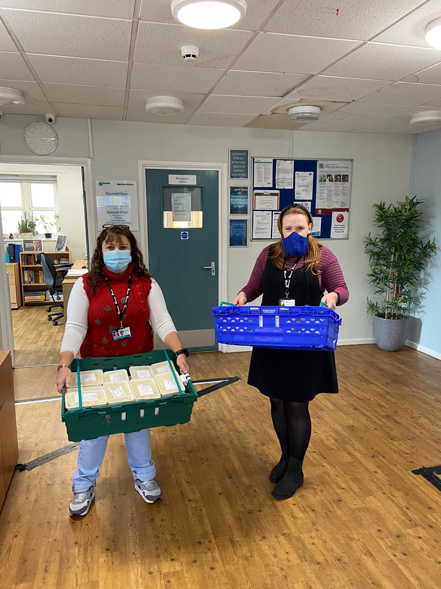 Another 60 plus meals prepared by the 6th form students and head chef Ian <a href="/KingsSchoolGlos/">The King’s School, Gloucester</a>. #happy residents at Gloucester shelters tonight.