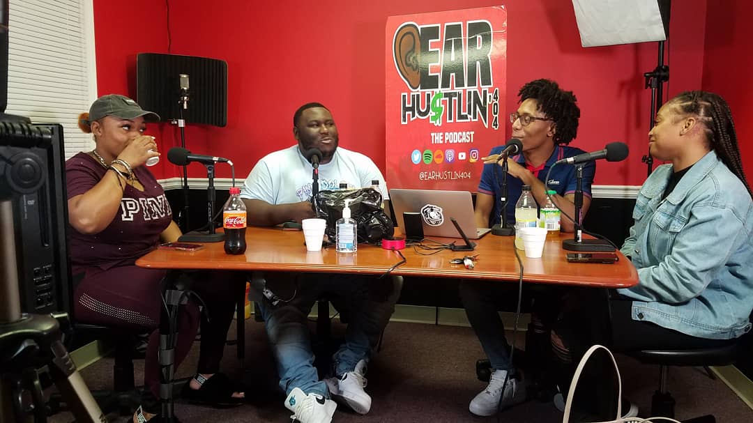 wadeworksstudio's tweet photo. Shoutouts to Ear Hustlin' 404 Podcast @earhustlin404 for recording their podcast at Wade Works Studios. DM us to book your next session today.
#wadeworksstudios https://t.co/8vt7WCey2F