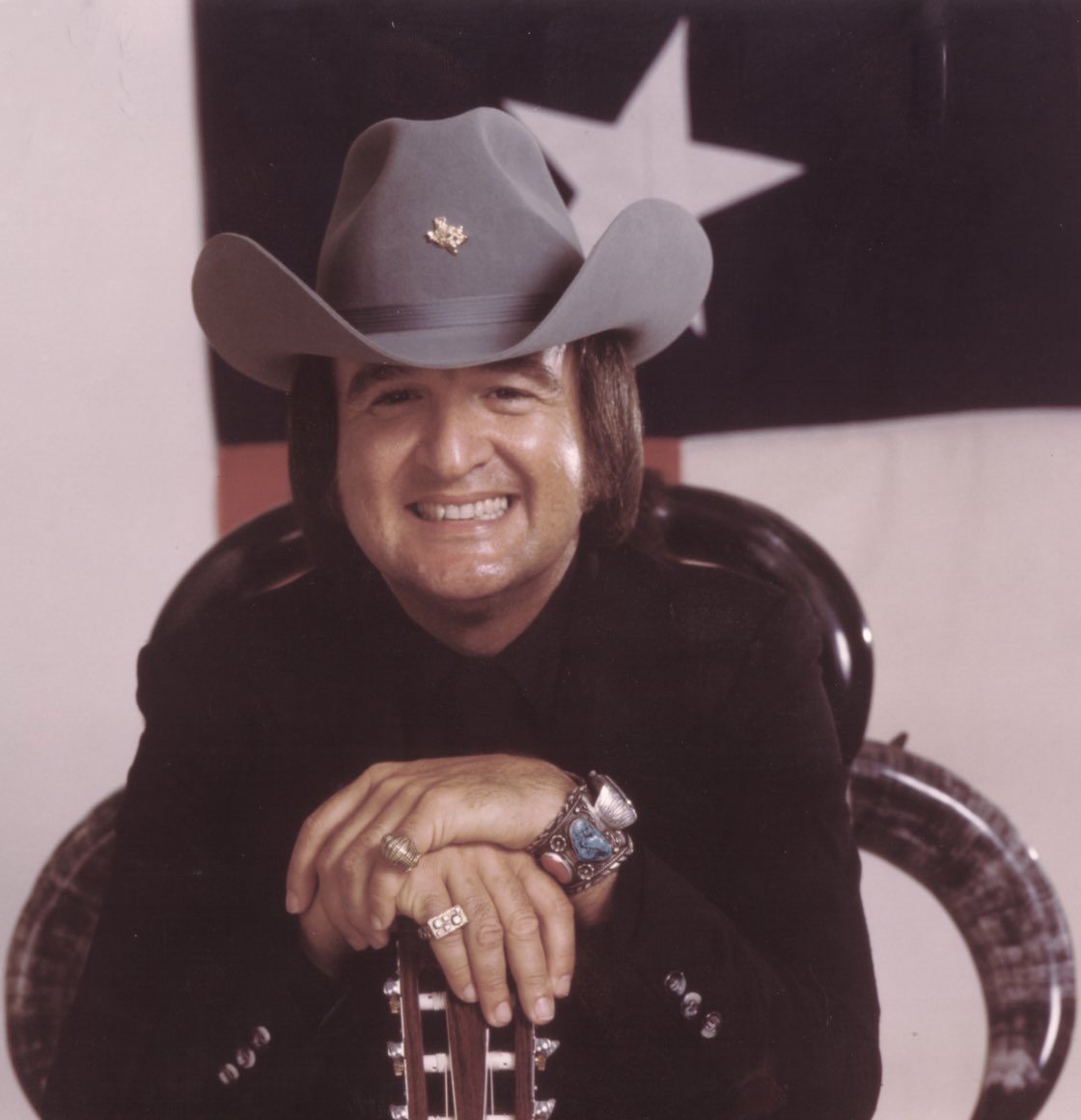 galleywinter's tweet photo. RIP to Johnny Bush. A true original. From sideman alongside Willie in Ray Price’s band to penning Willie’s signature live song. He moved mountains. For decades.
#RIPJohnnyBush https://t.co/t0MgmcCCI4