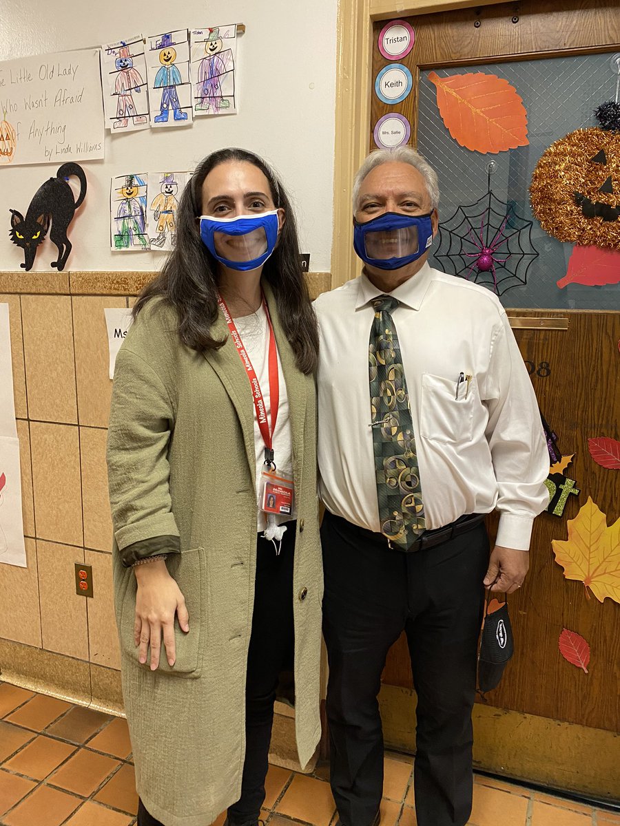 Thank you <a href="/mineola_septa/">MineolaSEPTA</a> for the masks!  Now you can see us smile. <a href="/Jackson_Ave/">Jackson Ave School</a> #Mineolaproud