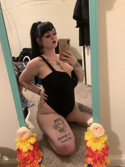 I love this whole vibe from last night #ContentCreator #egirl #sellingaccount #onlyFans https://t.co<a href="/tag/contentcreator"class="tags">#ContentCreator</a><a href="/tag/onlyfans"class="tags"><span>#onlyfans</span></a><a href="/tag/egirl"class="tags"><span>#egirl</span></a><a href="/tag/sellingaccount"class="tags"><span>#sellingaccount</span></a>