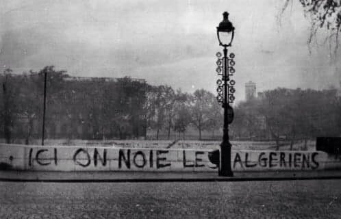 bot_Algerie's tweet photo. Le #17Octobre1961 , des centaines d'Algériens ont été tués, jetés dans la seine, arrêtés, alors qu'ils manifestaient pacifiquement. Ne les oublions pas. https://t.co/D7EEZDR0N7