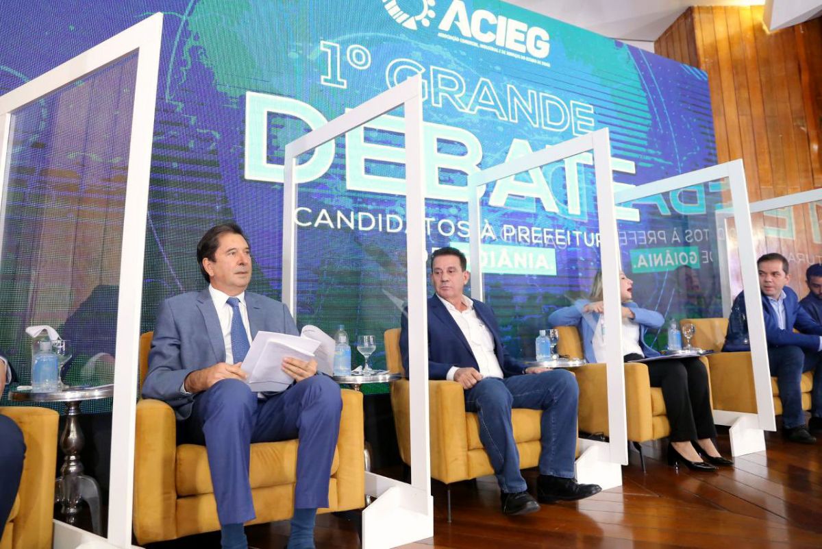 podergoias's tweet photo. Confira os números da Serpes no link
Maguito é o que mais cresce e agora tem 17,3%. Vanderlan lidera e Adriana é 3ª - via @podergoias https://t.co/RugaKsXOrv https://t.co/q0bwOkVTAE