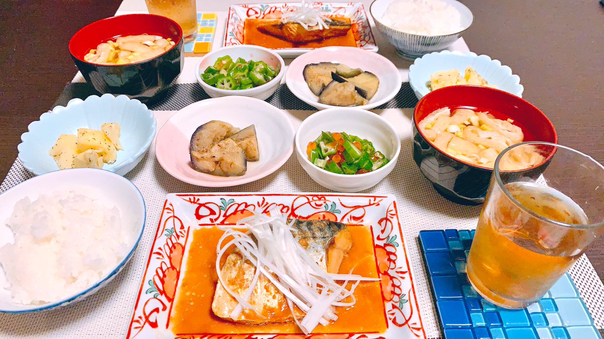 O Xrhsths ほつキッチン Sto Twitter おやすみ期間中に作ってたごはんたち 入院してたときの病院食を見習って 低塩分低カロリーを心がけてます 産後食べない方がいい料理もあるらしいけど あまり気にしてません 食べたいものを作る でやっております